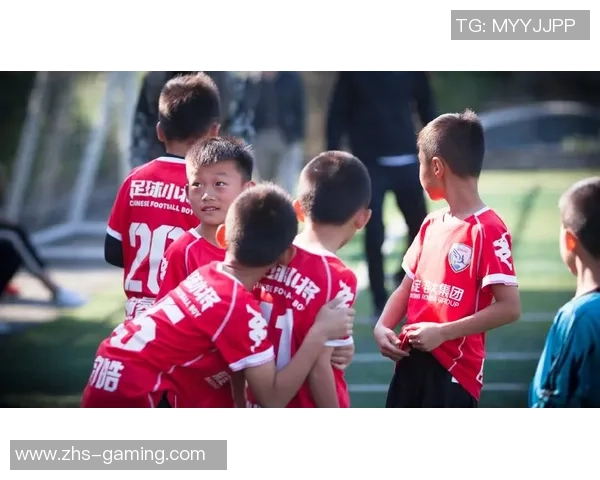 足球边裁举旗的瞬间与比赛节奏的微妙关系探讨